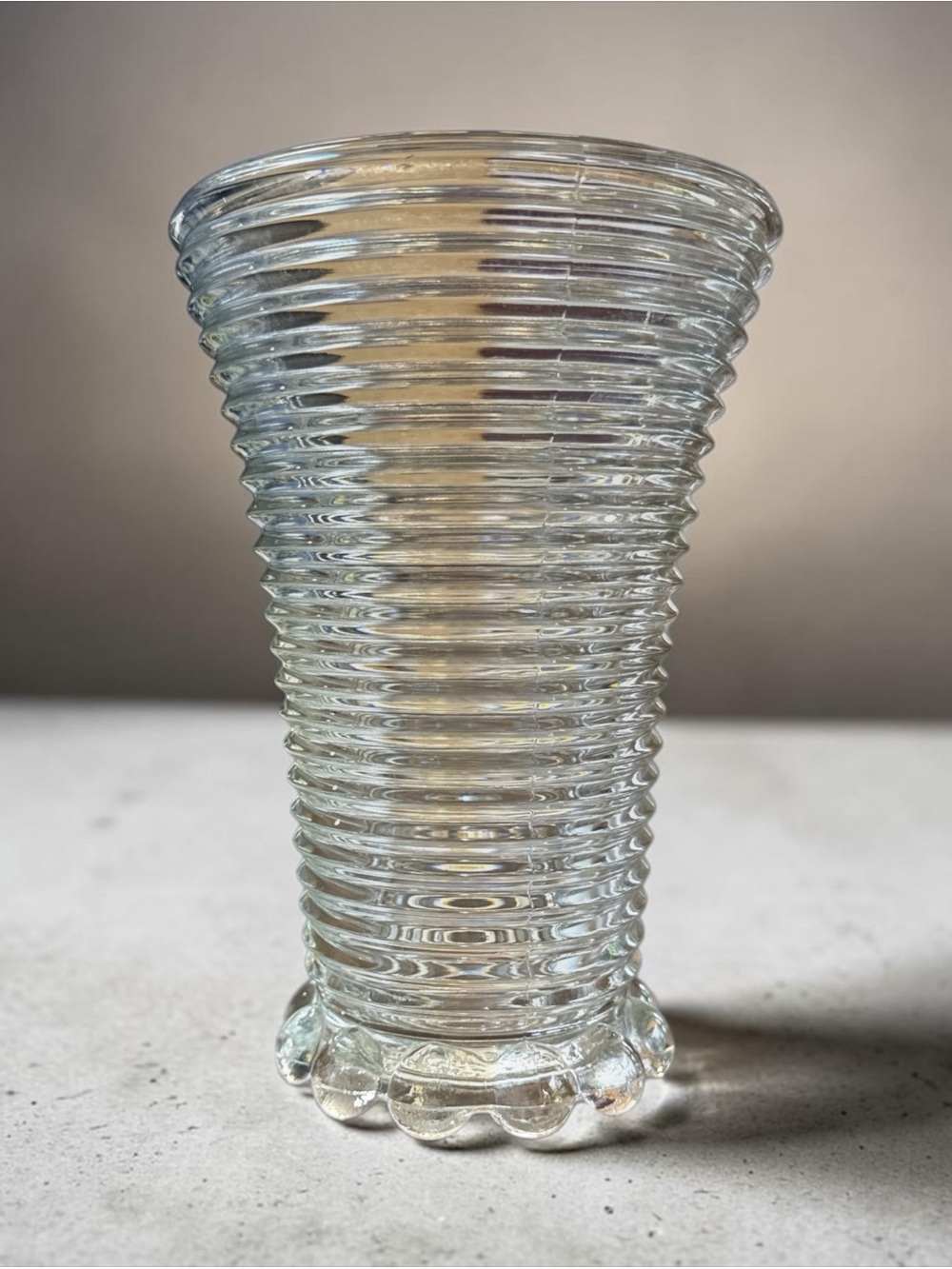 VTG Anchor Hocking Manhattan Clear Glass 8" Ribbed Vase Bubble Foot